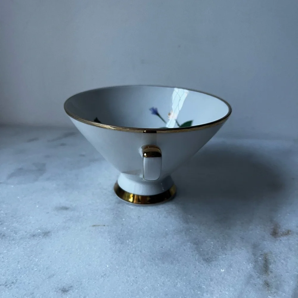 Elegant White floral Teacup with Gold Trim